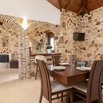 Villa La Isla With Private Pool