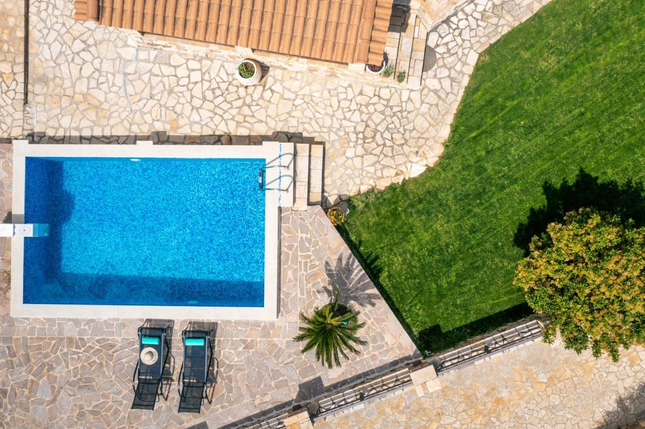 La Isla With Private Pool Villa *