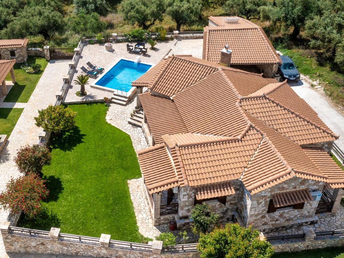Villa La Isla With Private Pool